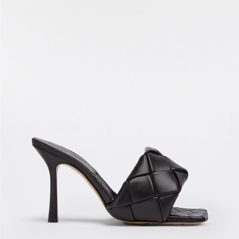 BOTTEGA VENETA LIDO' INTRECCIATO LEATHER SQUARE TOE PUMPS